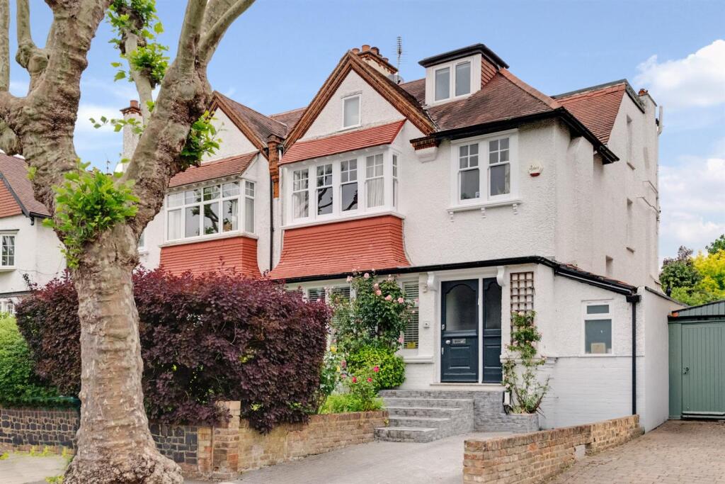 Main image of property: Arden Road, N3