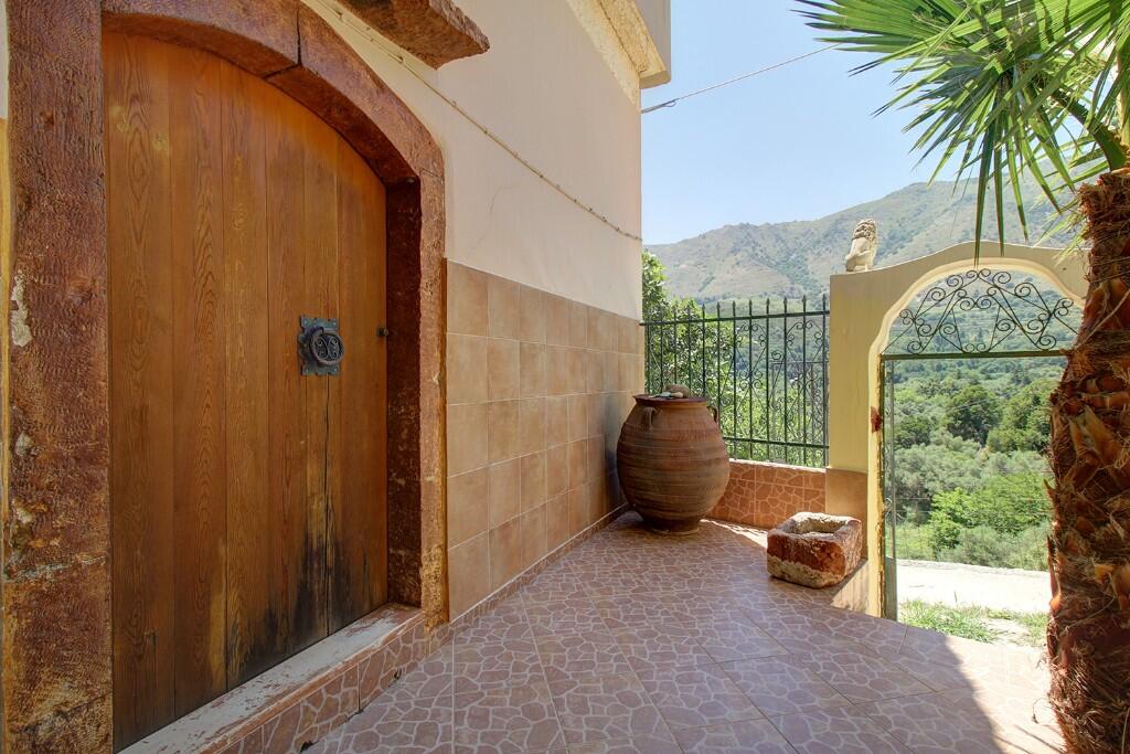 Main image of property: Kournas, Chania, Crete