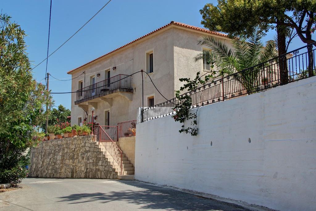 6 bedroom village house for sale in Fres, Chania, Crete, Greece