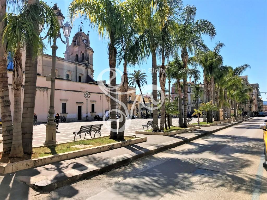 6 bedroom detached house for sale in Floridia, Syracuse, Sicily, Italy