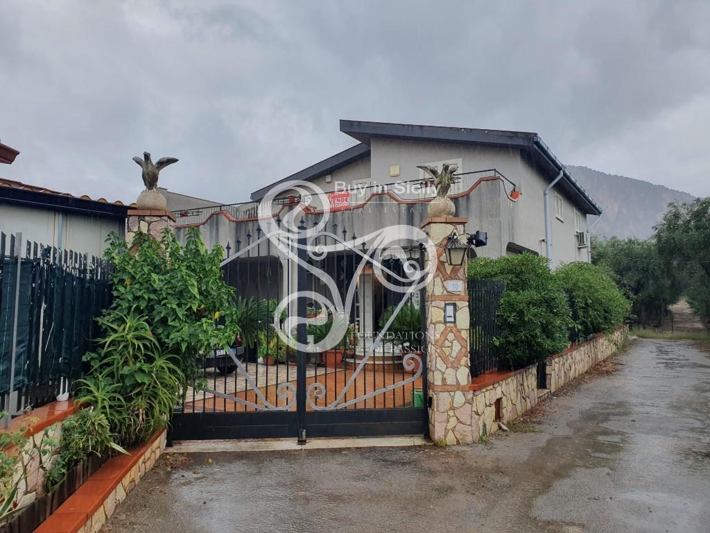 4 bedroom villa for sale in Carini, Palermo, Sicily, Italy