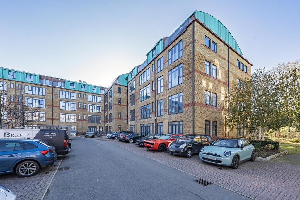 Main image of property: Brindley Place, Uxbridge