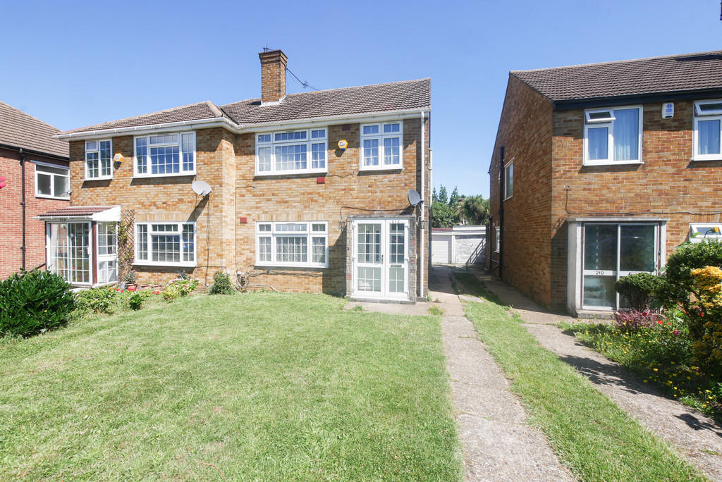 3 bedroom semidetached house for rent in Uxbridge Road, Hayes, UB4