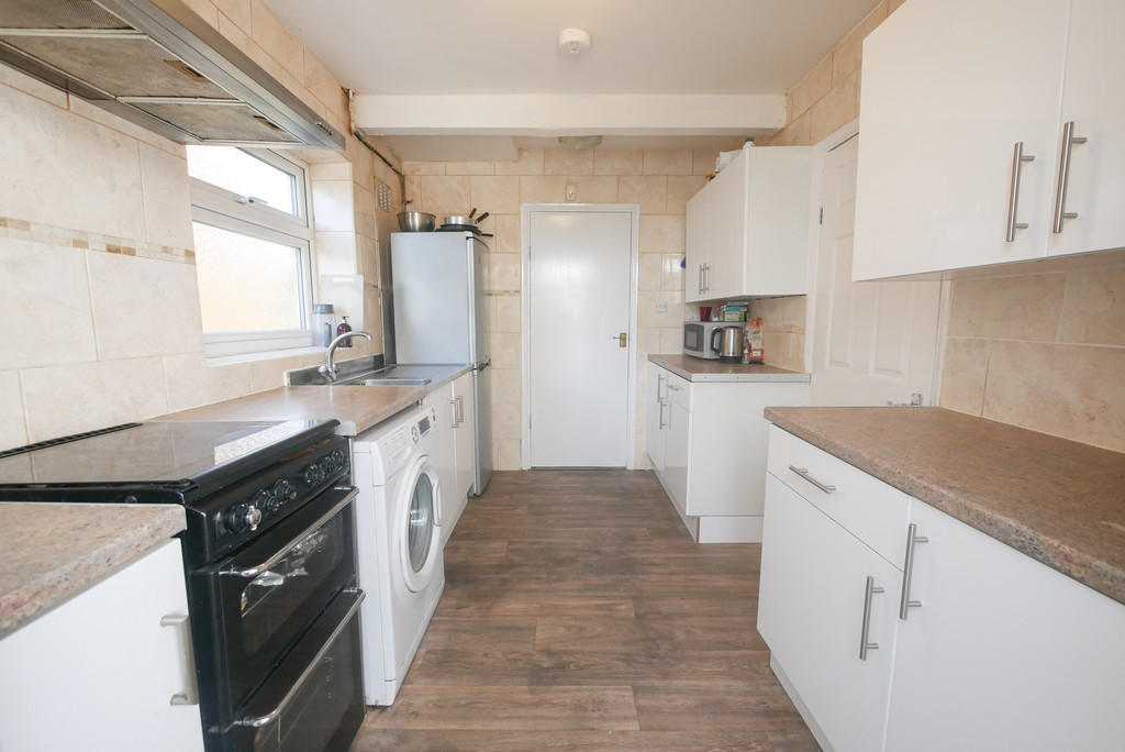 3 Bed House To Rent Uxbridge Road