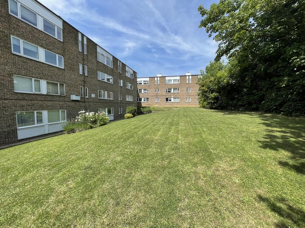 Main image of property: Chingford Avenue, Chingford