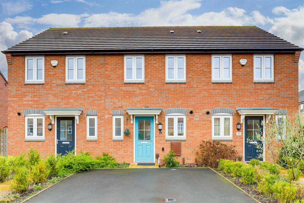 2 bedroom terraced house for sale in Sturmer Way, Beechdale