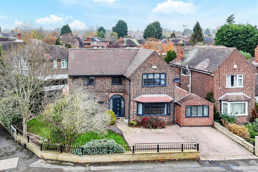 Main image of property: Robins Wood Road, Aspley, Nottinghamshire, NG8 3LB