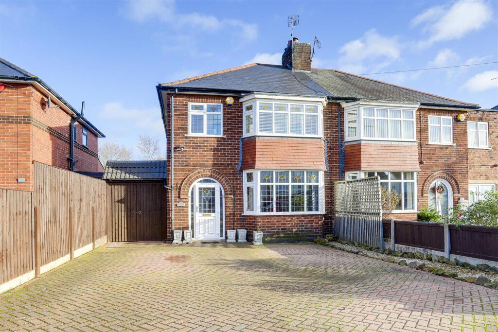 Main image of property: Annesley Road, Hucknall, Nottinghamshire, NG15 7DD