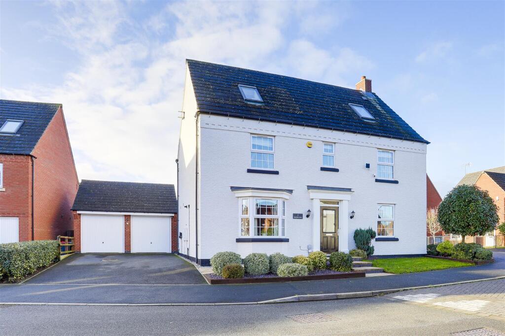 Main image of property: Falcon Way, Hucknall, Nottinghamshire, NG15 8HL