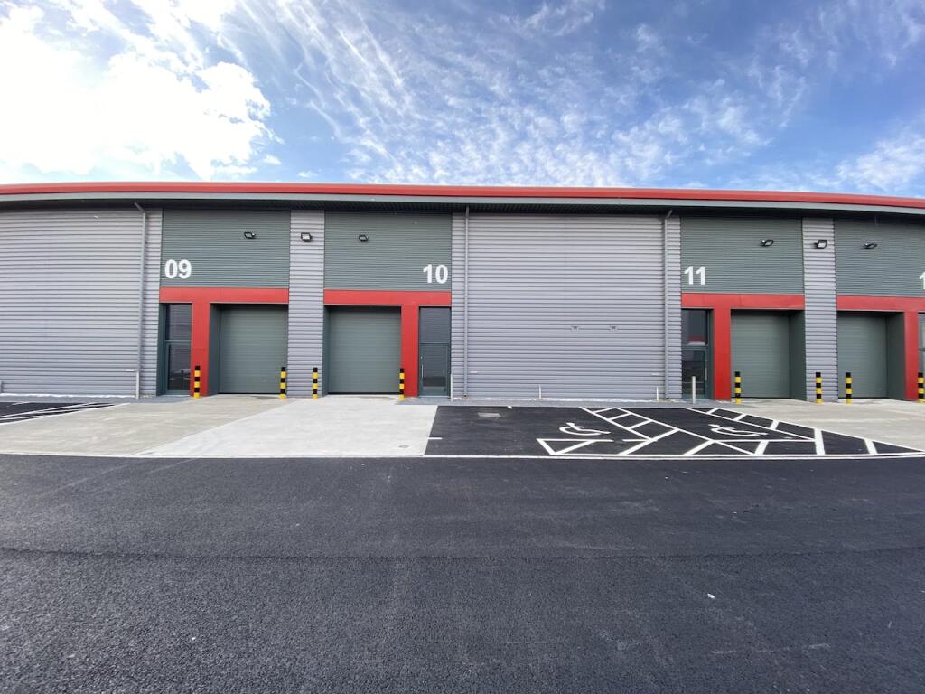 Light industrial facility to lease in Unit 10 Tavis House Industrial Estate, Haddenham, HP17 8ZD