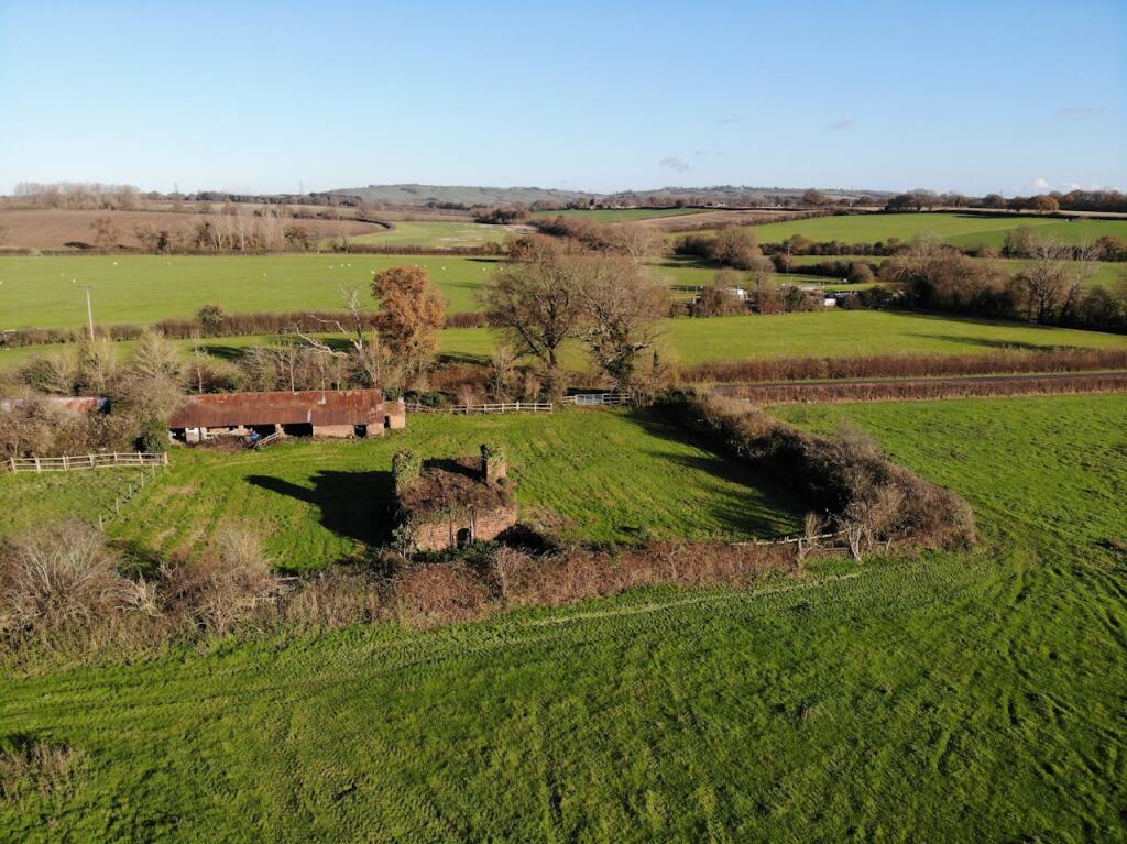 Main image of property: The Old Brick Kiln, Oakley Road, Oxford, OX33 1BH