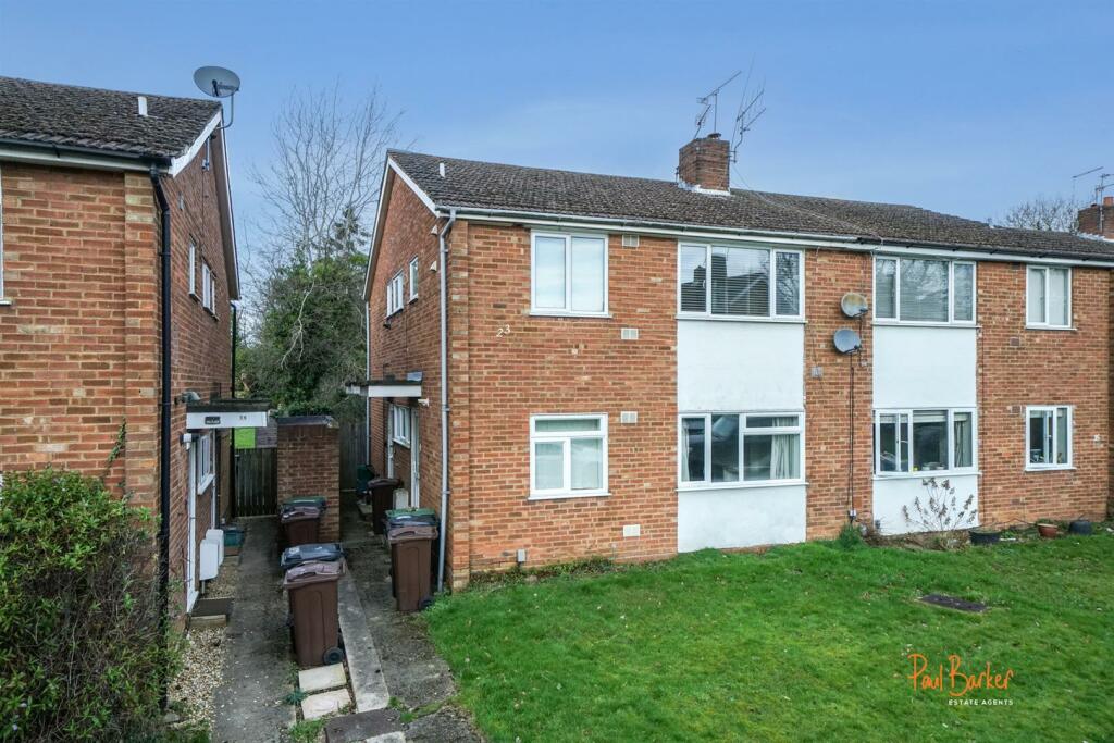 2 bedroom for sale in Gilpin Green, Harpenden, AL5