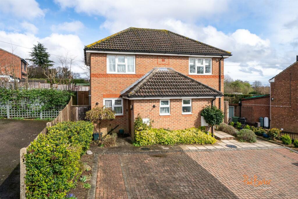 1 bedroom semidetached house for sale in Snatchup, Redbourn, St