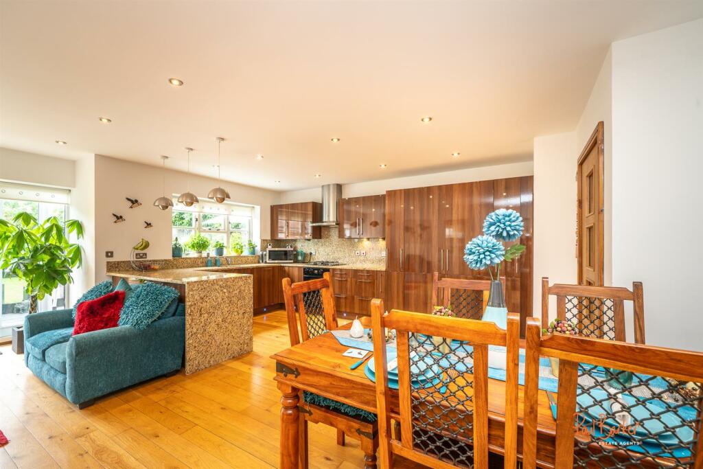 Additional property image - Watford Road, St. Albans