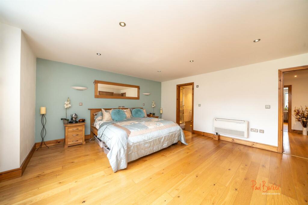 Additional property image - Watford Road, St. Albans
