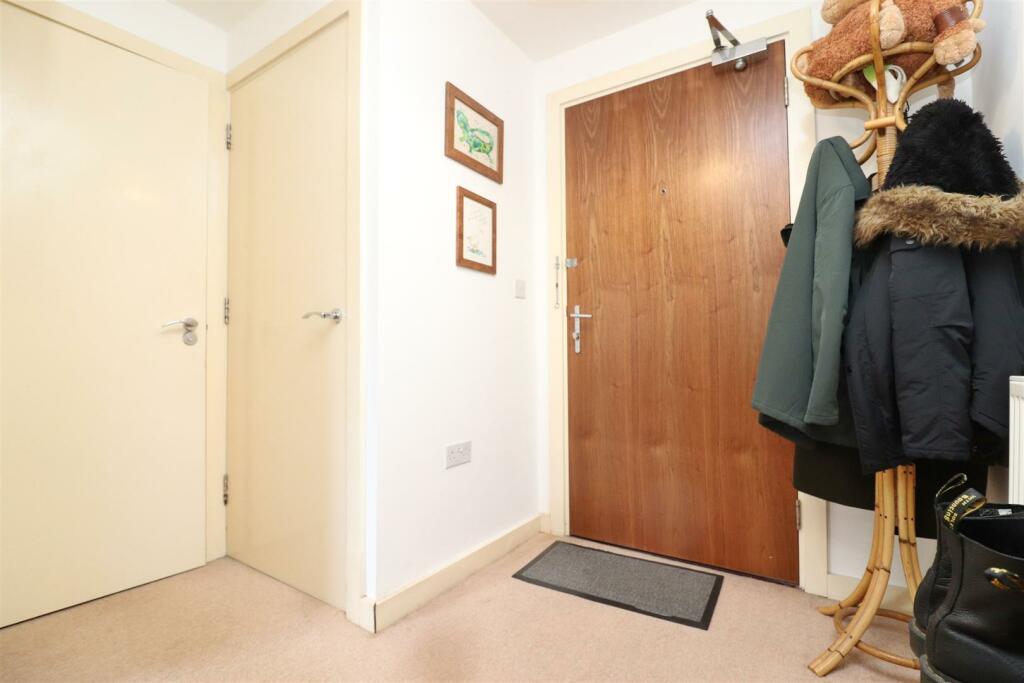 Additional property image - Hatfield Road, St. Albans