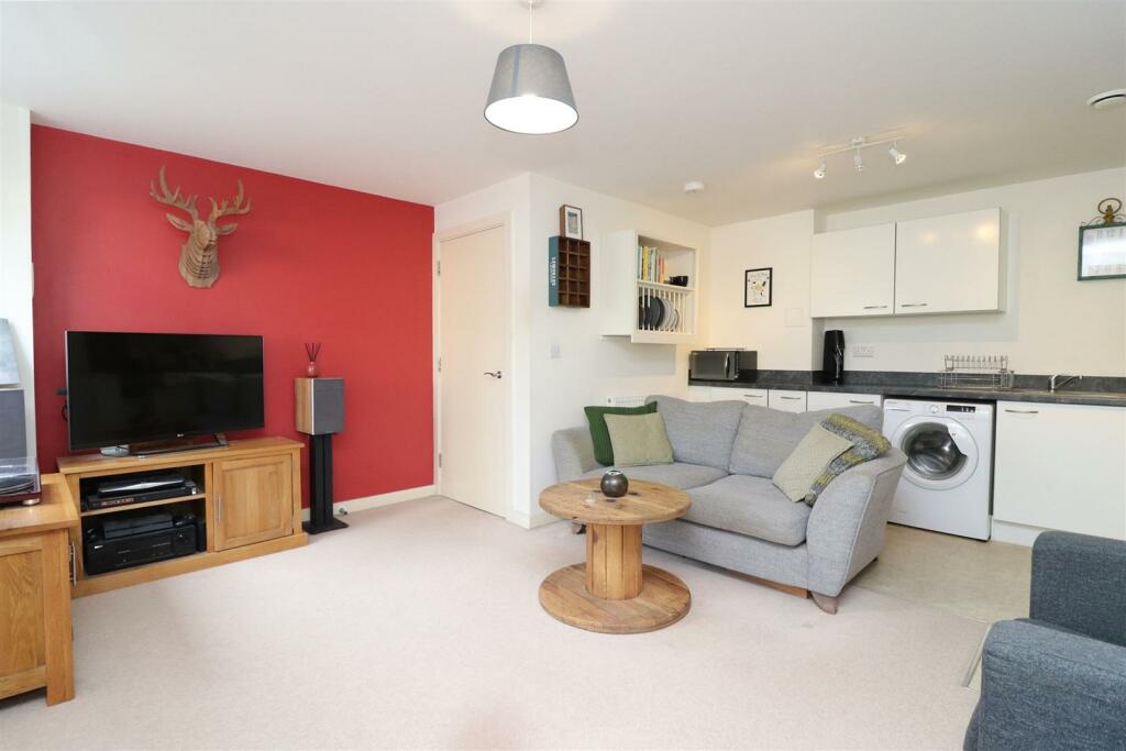 Additional property image - Hatfield Road, St. Albans
