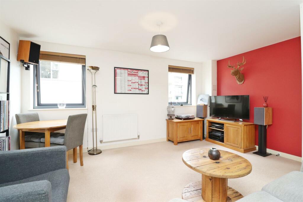 Additional property image - Hatfield Road, St. Albans