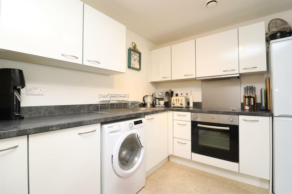 Additional property image - Hatfield Road, St. Albans