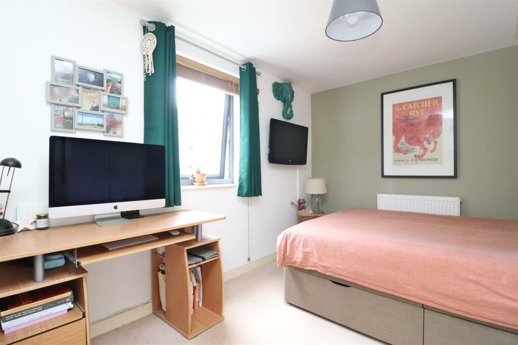 Additional property image - Hatfield Road, St. Albans