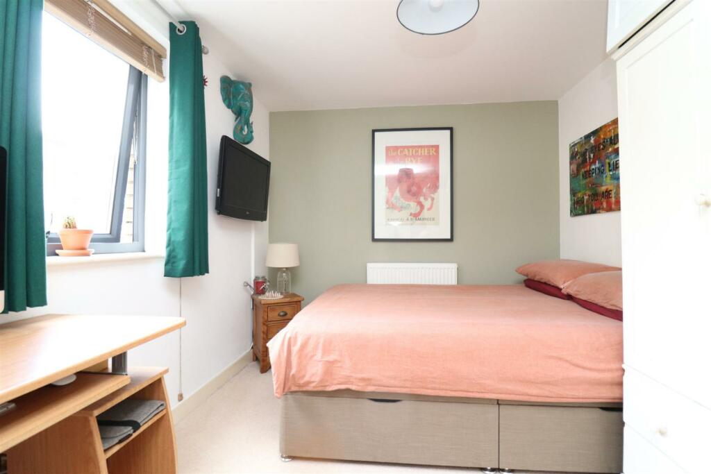 Additional property image - Hatfield Road, St. Albans