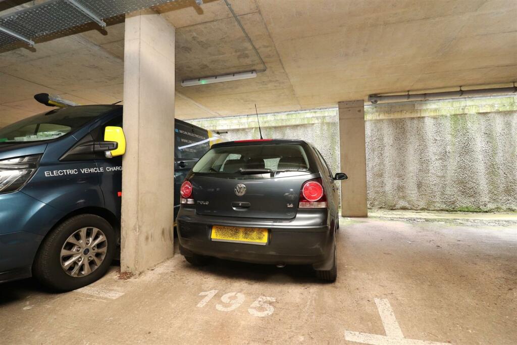 Additional property image - Hatfield Road, St. Albans
