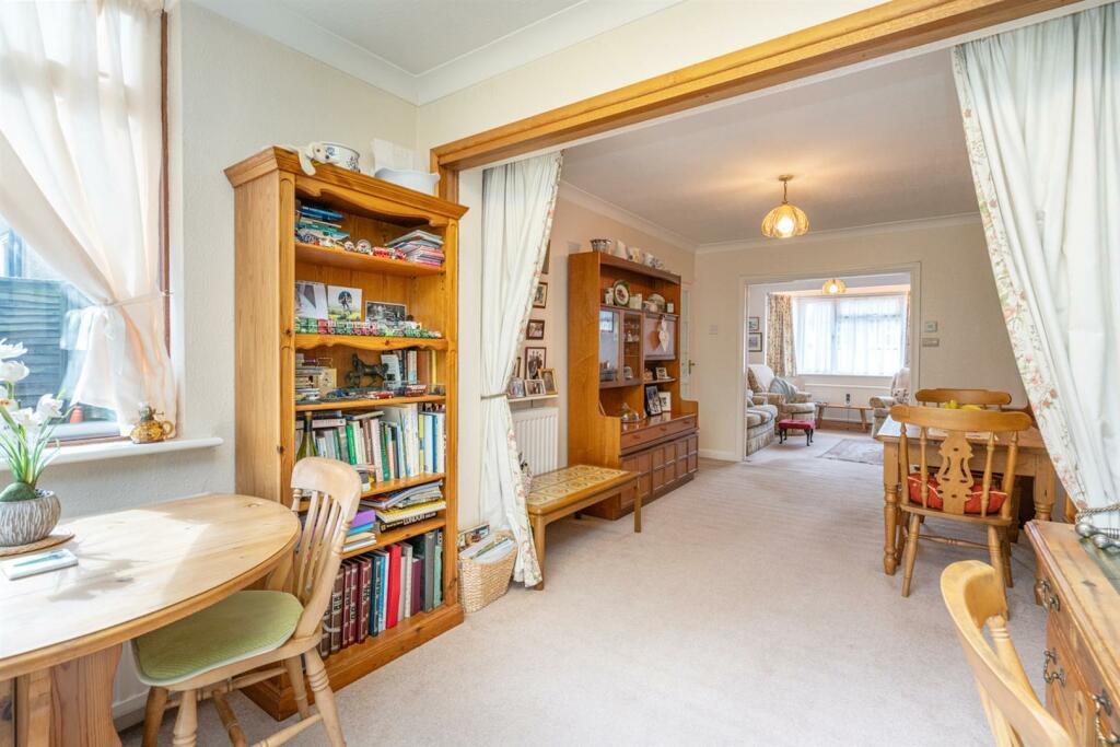 Additional property image - Dickens Close, St. Albans