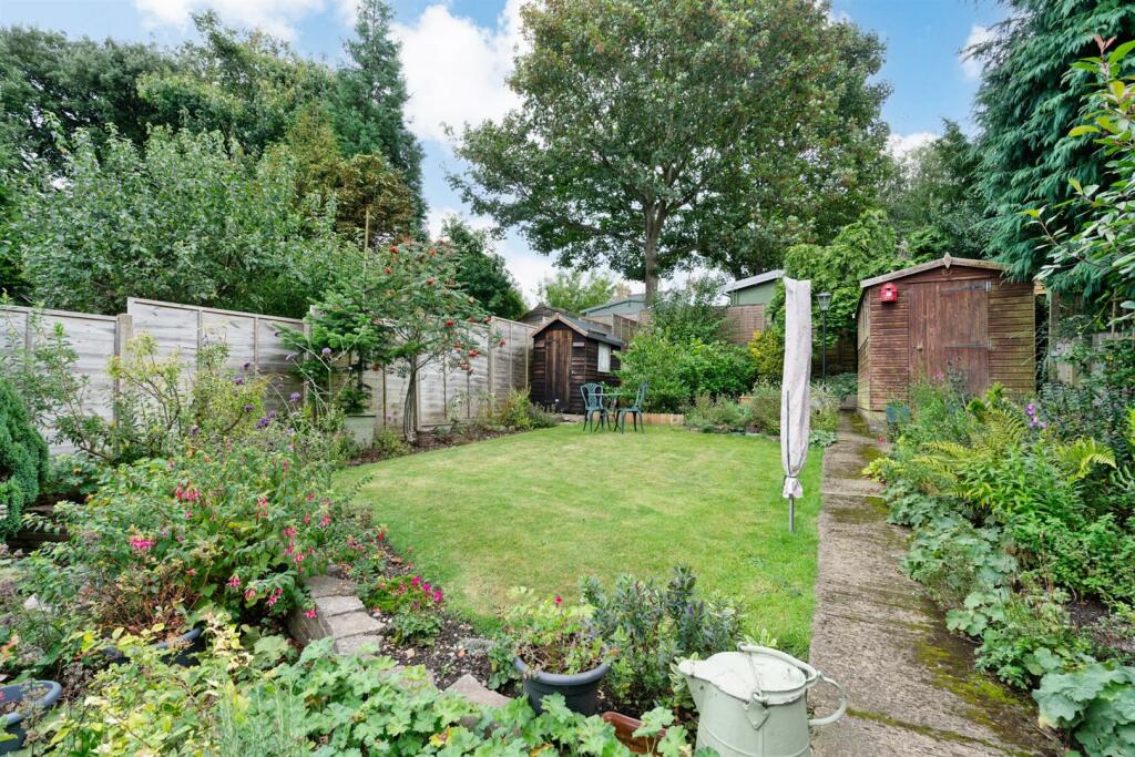 Additional property image - Dickens Close, St. Albans