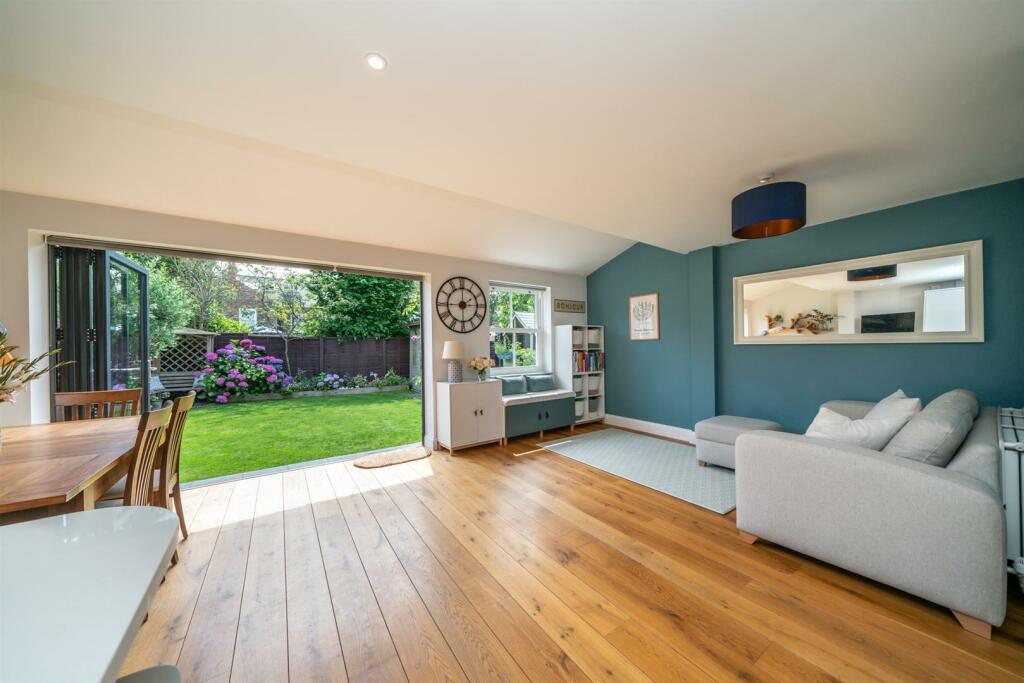 Additional property image - Folly Lane, St. Albans