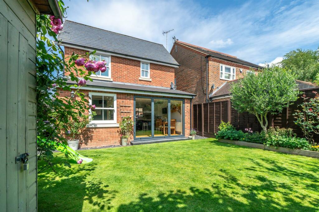 Additional property image - Folly Lane, St. Albans