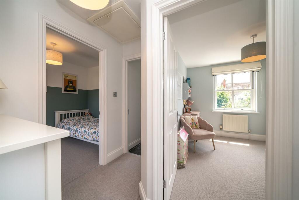 Additional property image - Folly Lane, St. Albans
