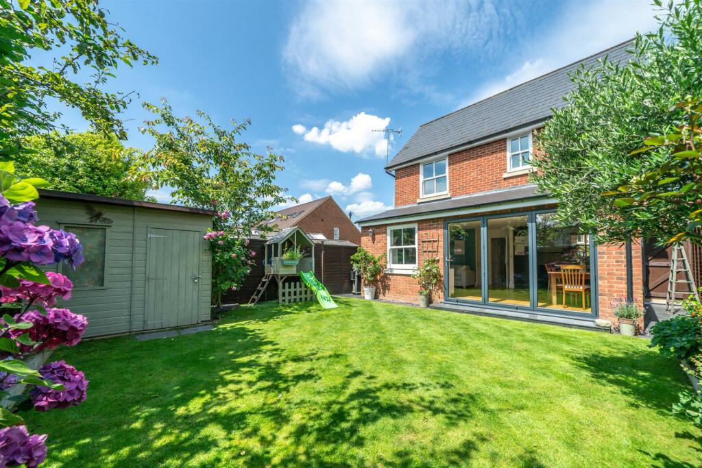 Additional property image - Folly Lane, St. Albans
