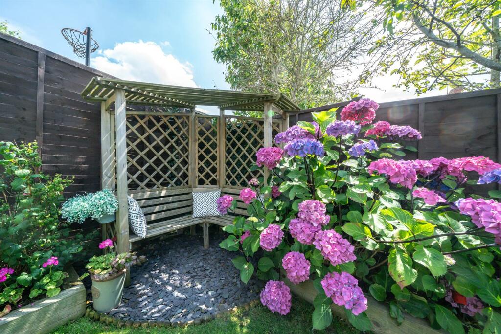 Additional property image - Folly Lane, St. Albans