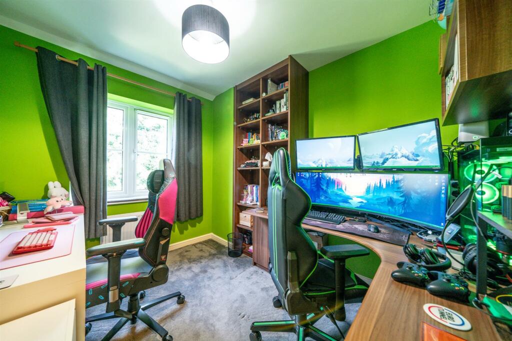 Additional property image - Neville Close, St. Albans