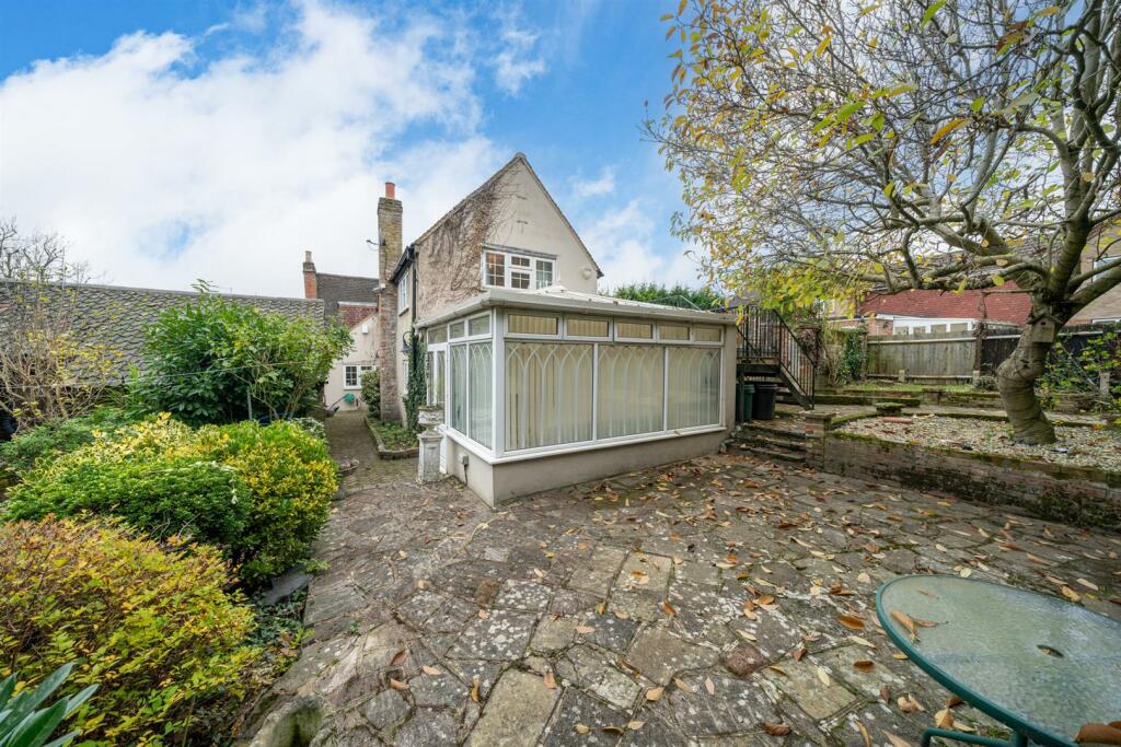 Additional property image - High Street, London Colney, St. Albans
