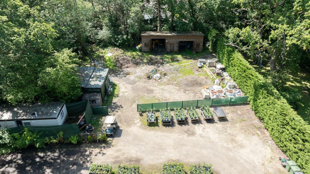 Additional property image - Lye Lane, Bricket Wood