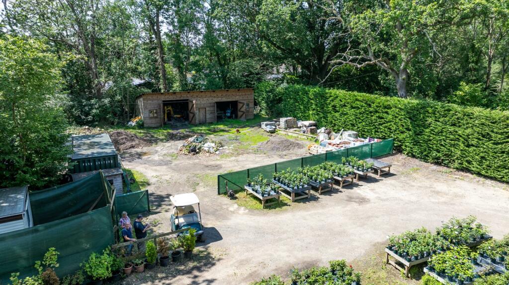 Additional property image - Lye Lane, Bricket Wood