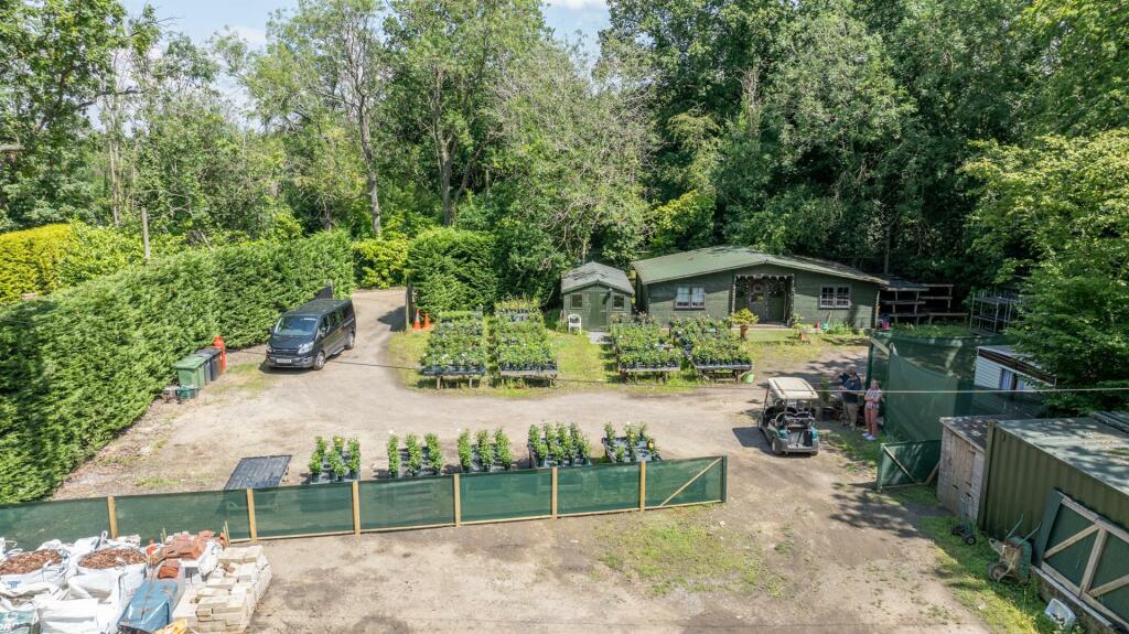 Additional property image - Lye Lane, Bricket Wood