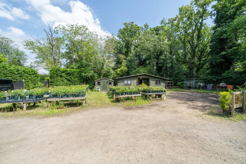 Additional property image - Lye Lane, Bricket Wood