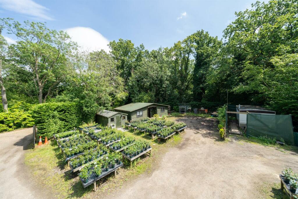 Additional property image - Lye Lane, Bricket Wood