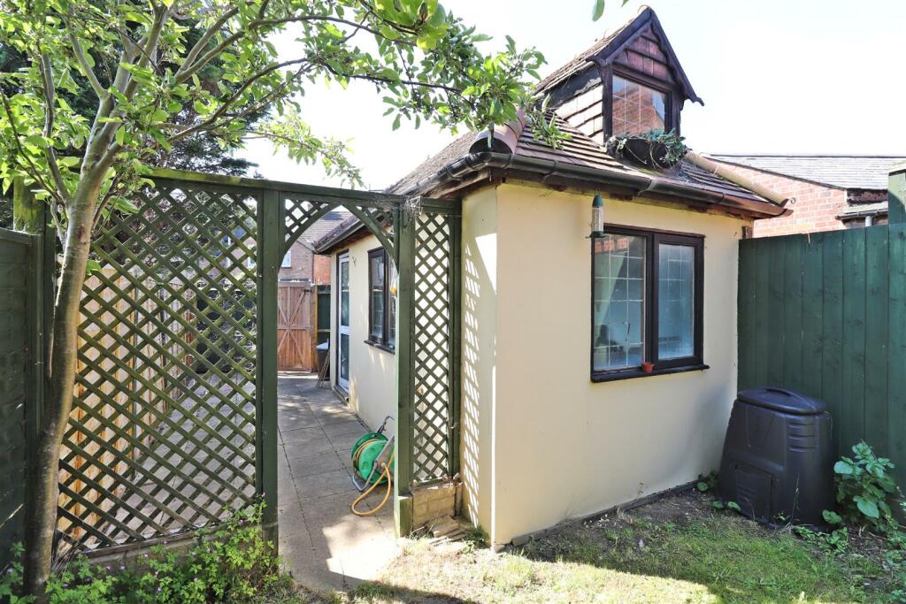 Additional property image - Hatfield Road, St. Albans