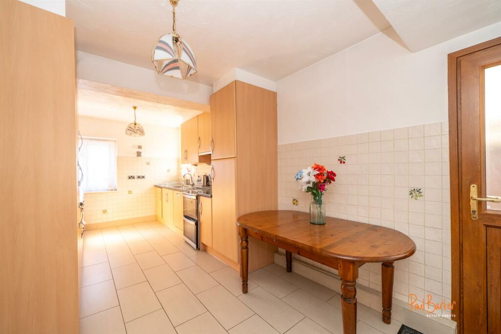 Additional property image - Cell Barnes Lane, St. Albans