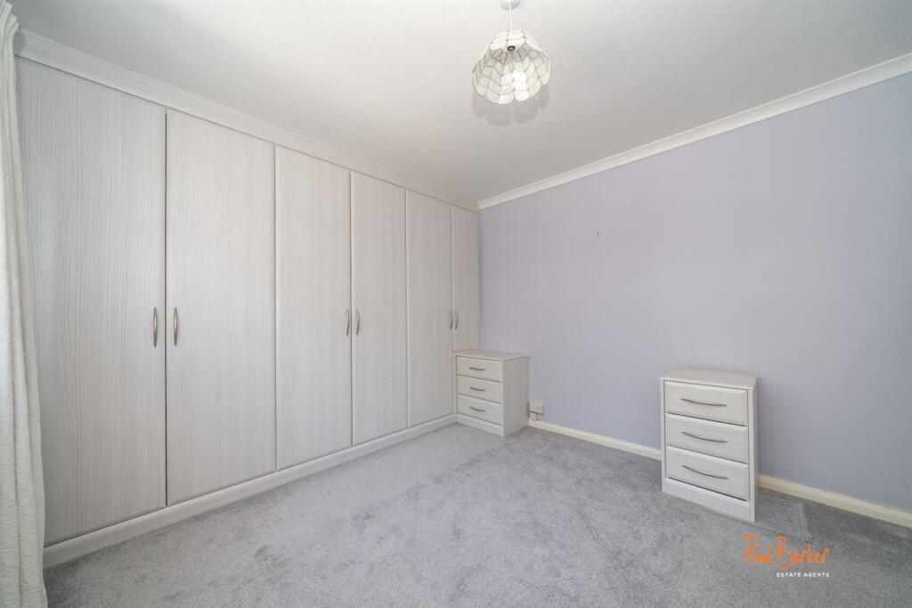 Additional property image - Cell Barnes Lane, St. Albans