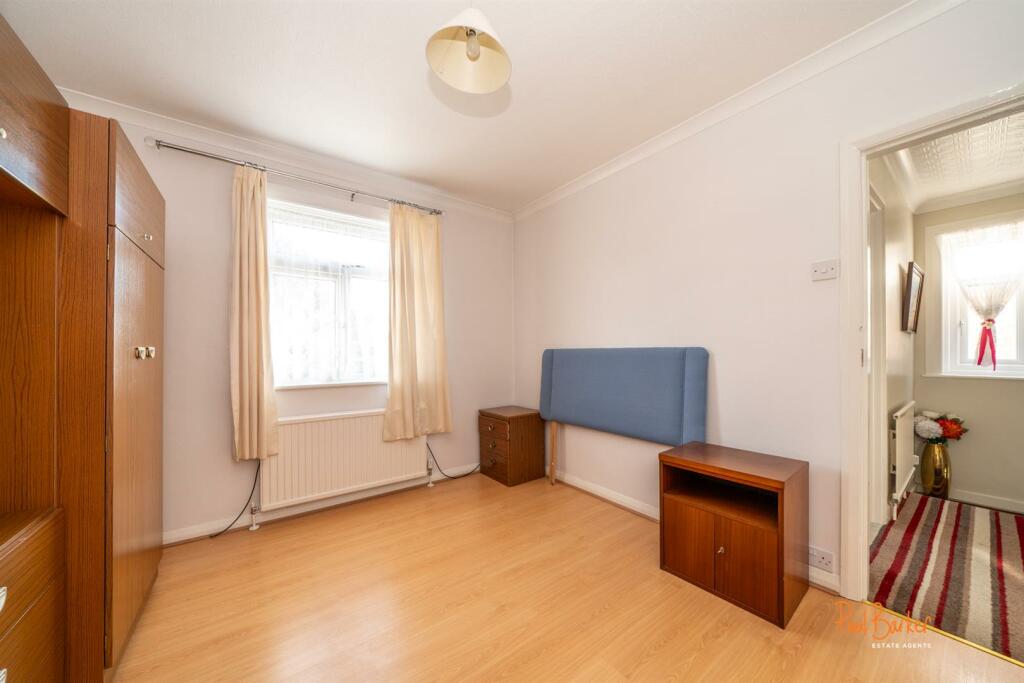 Additional property image - Cell Barnes Lane, St. Albans