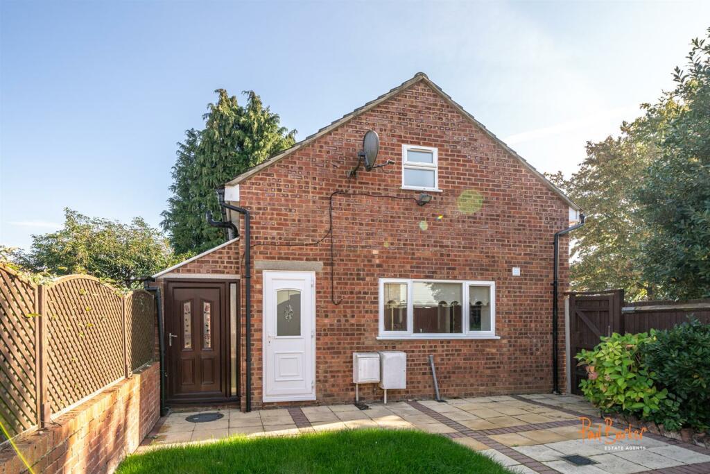 Additional property image - Cell Barnes Lane, St. Albans