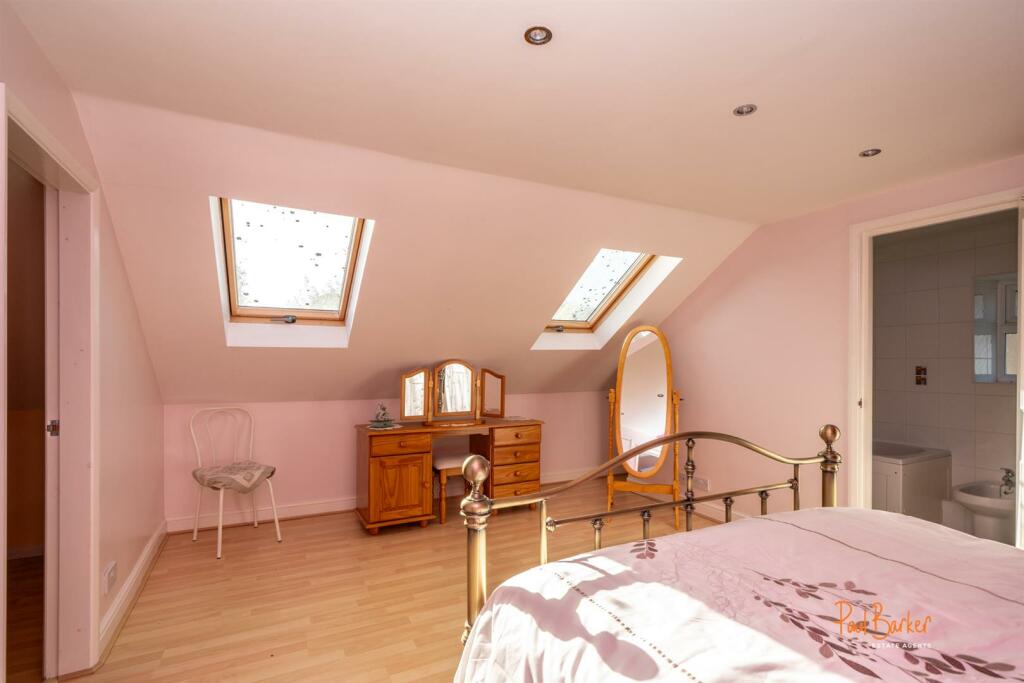 Additional property image - Cell Barnes Lane, St. Albans