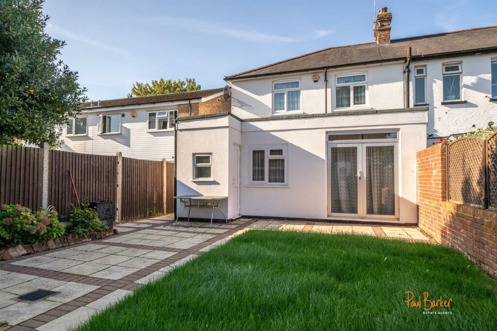 Additional property image - Cell Barnes Lane, St. Albans