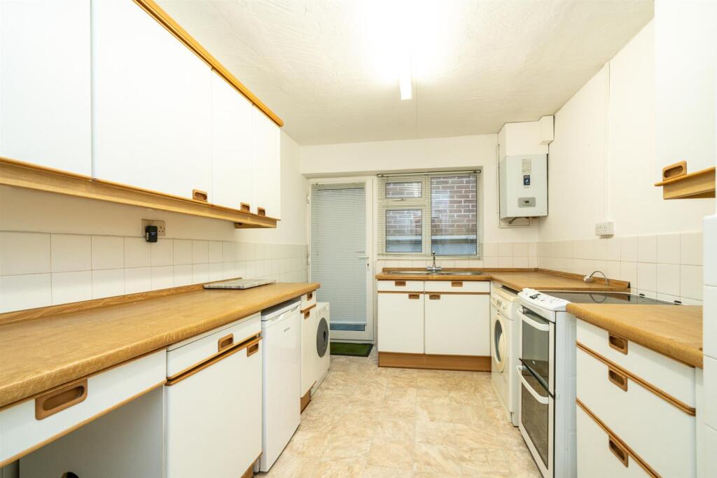 Additional property image - Butt Field View, St. Albans