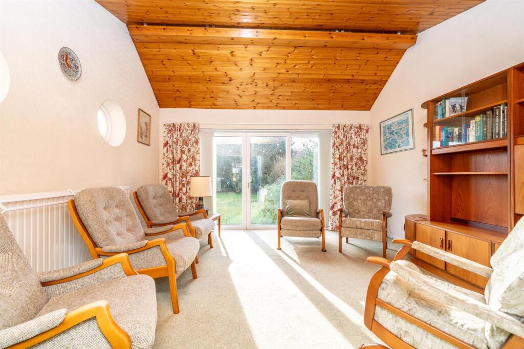 Additional property image - Foxcroft, St Albans