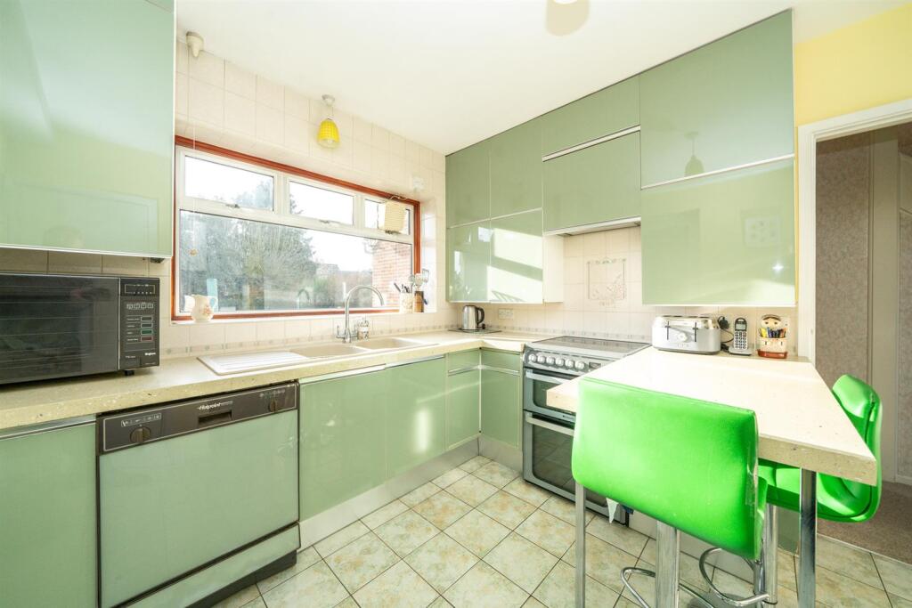 Additional property image - Foxcroft, St Albans